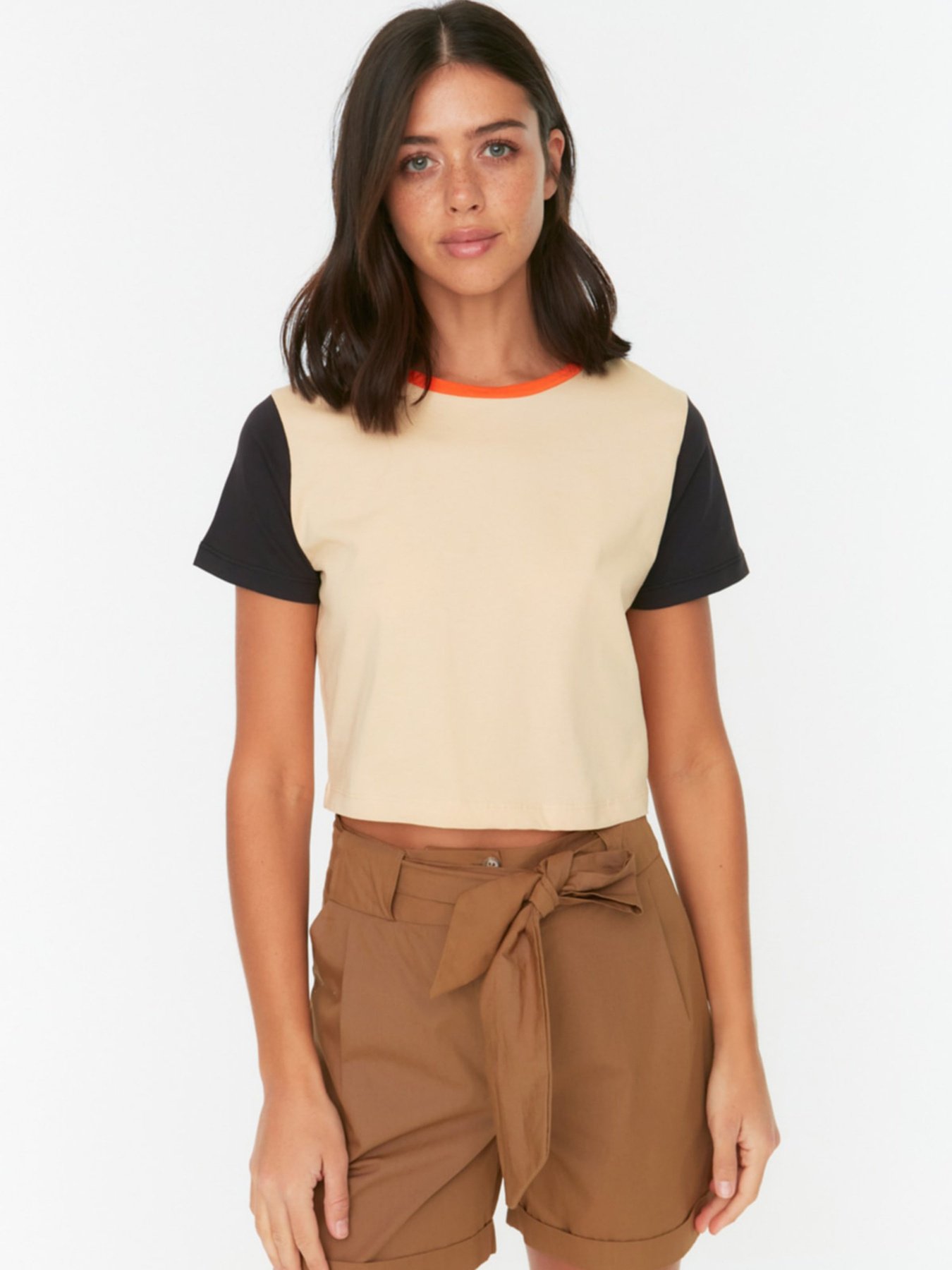 Футболка Trendyol модель TWOSS22TS1101/Bej Фото