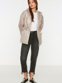 Демісезонна куртка Trendyol модель TWOSS22MO0012/Tas Фото