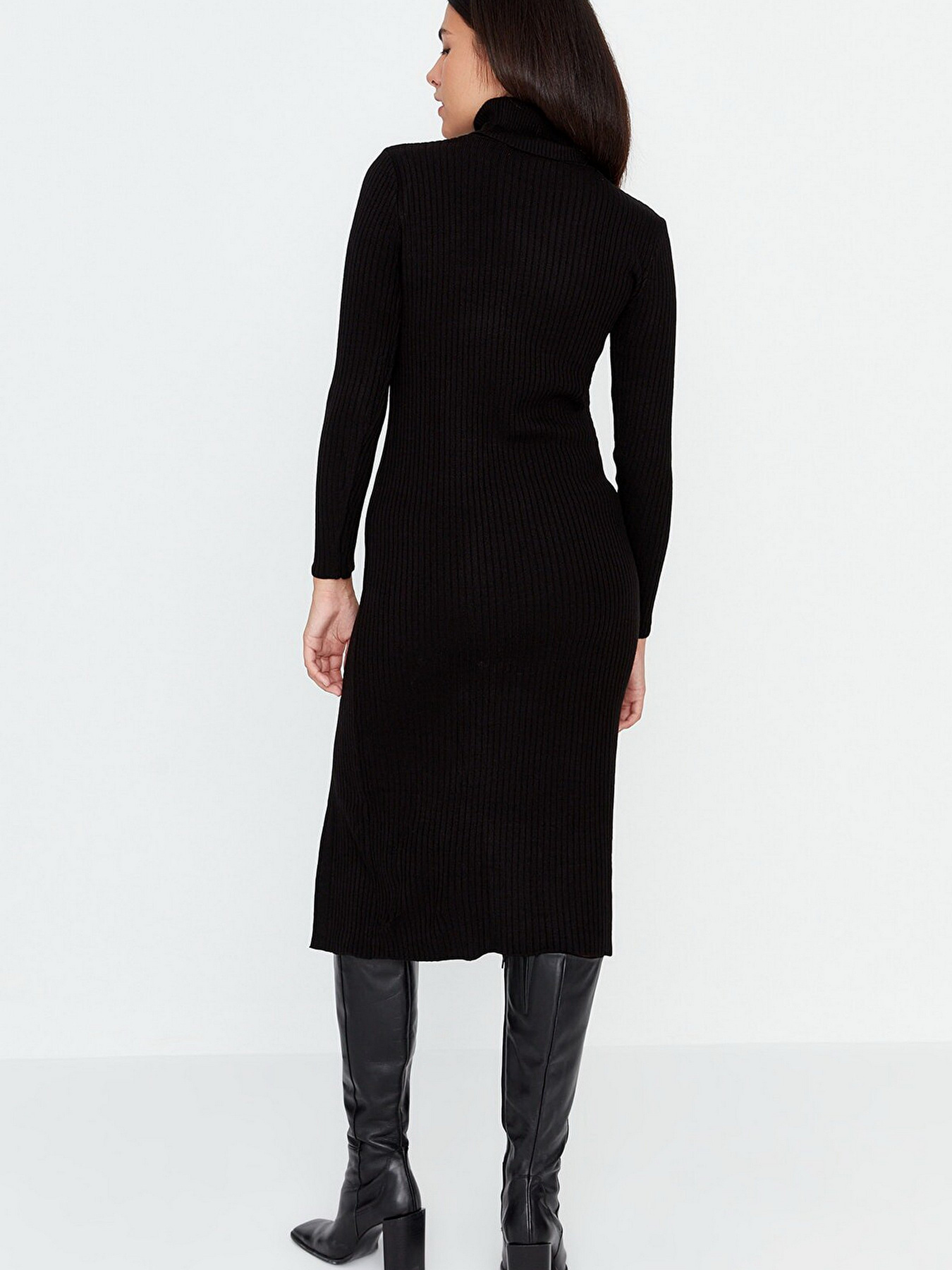 Сукня міді Trendyol модель TWOAW23EL00662/Siyah Фото