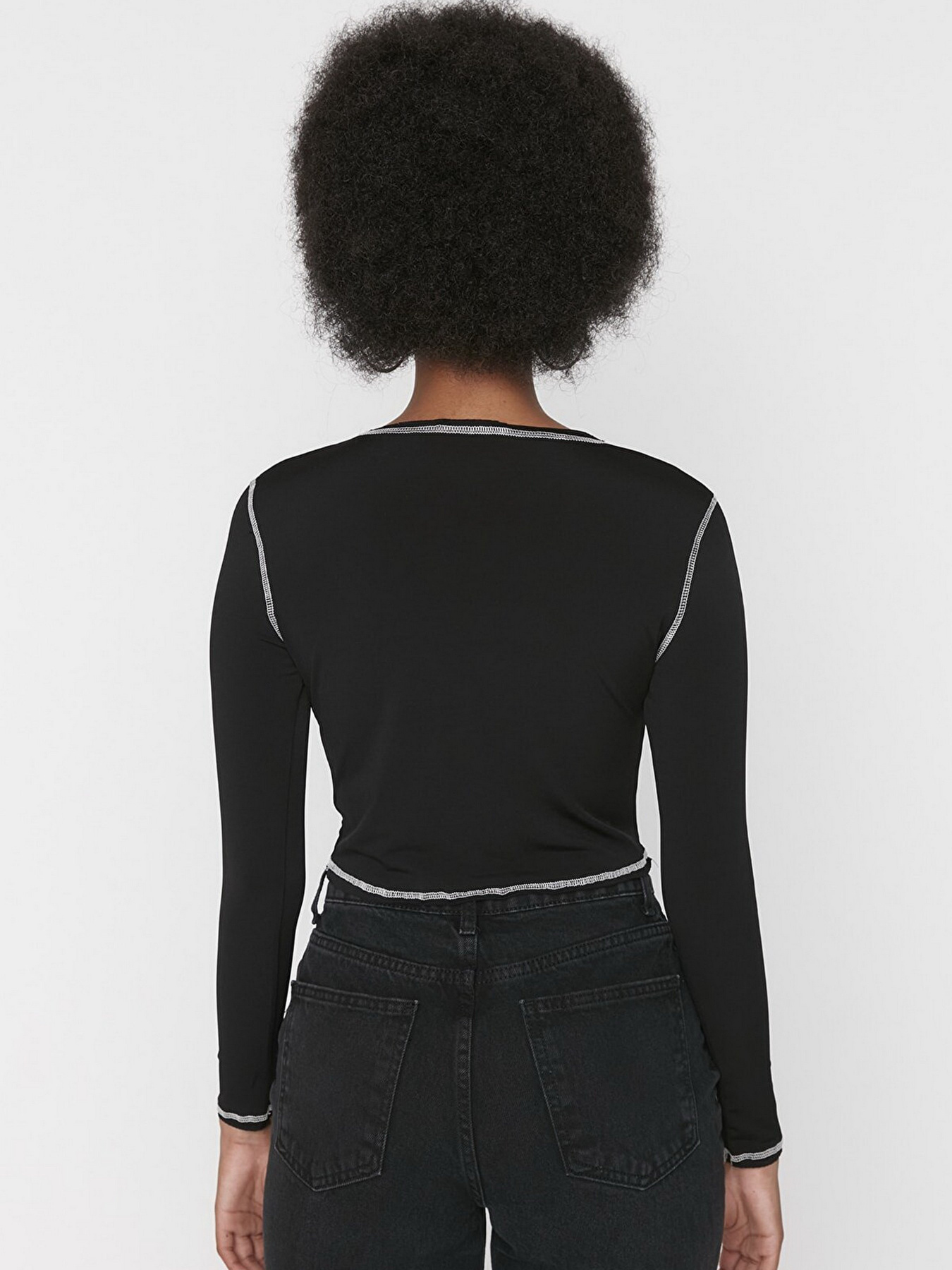 Лонгслів Trendyol модель TWOAW23BZ00255/Siyah Фото