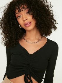 Топ Trendyol модель TWOAW22BZ0138/Siyah-Kahverengi Фото