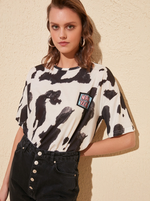 Футболки и поло Trendyol модель TWOSS20TS0787/Beyaz Фото