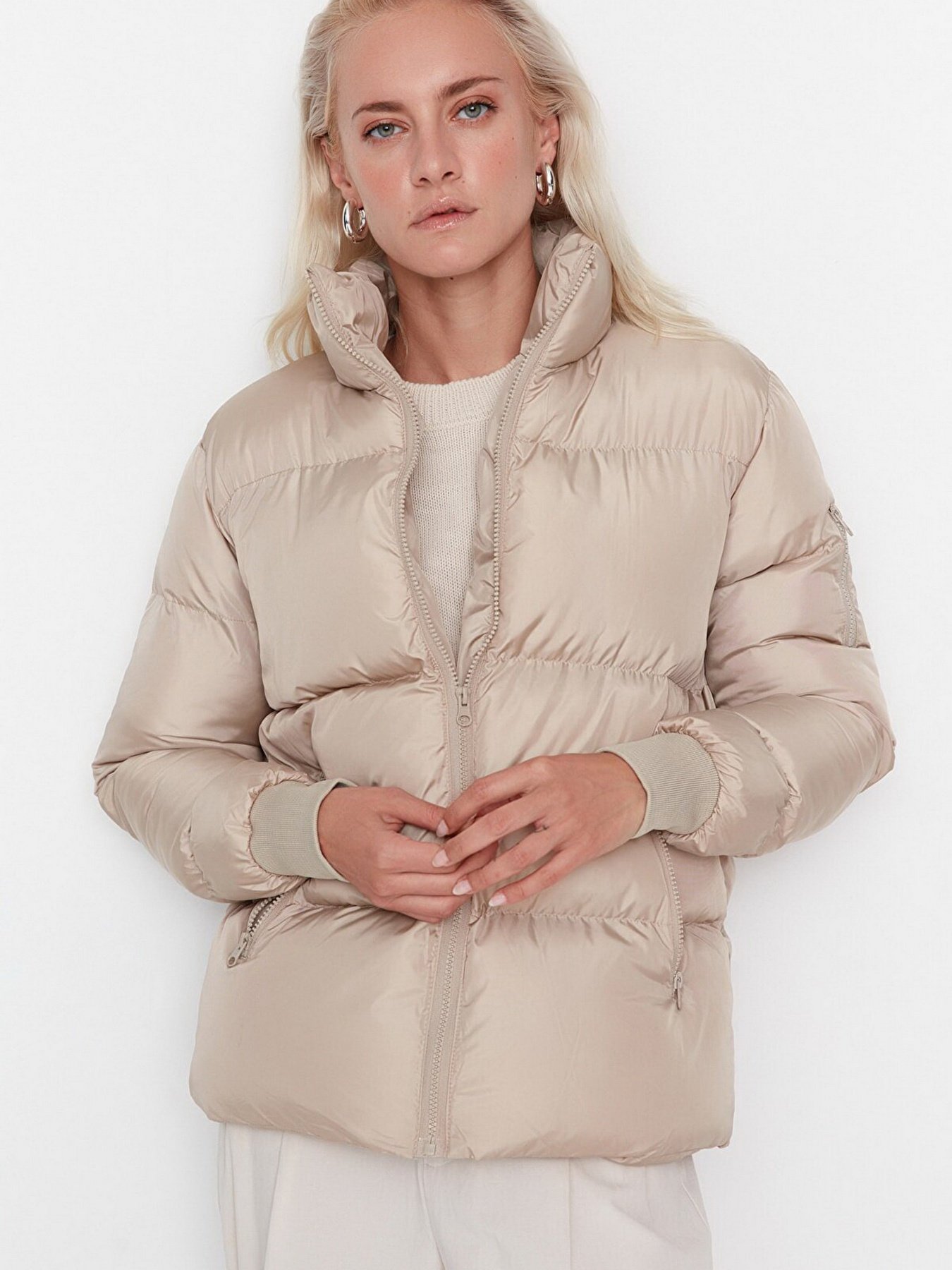 Демісезонна куртка Trendyol модель TWOAW23MO00248/Vizon Фото