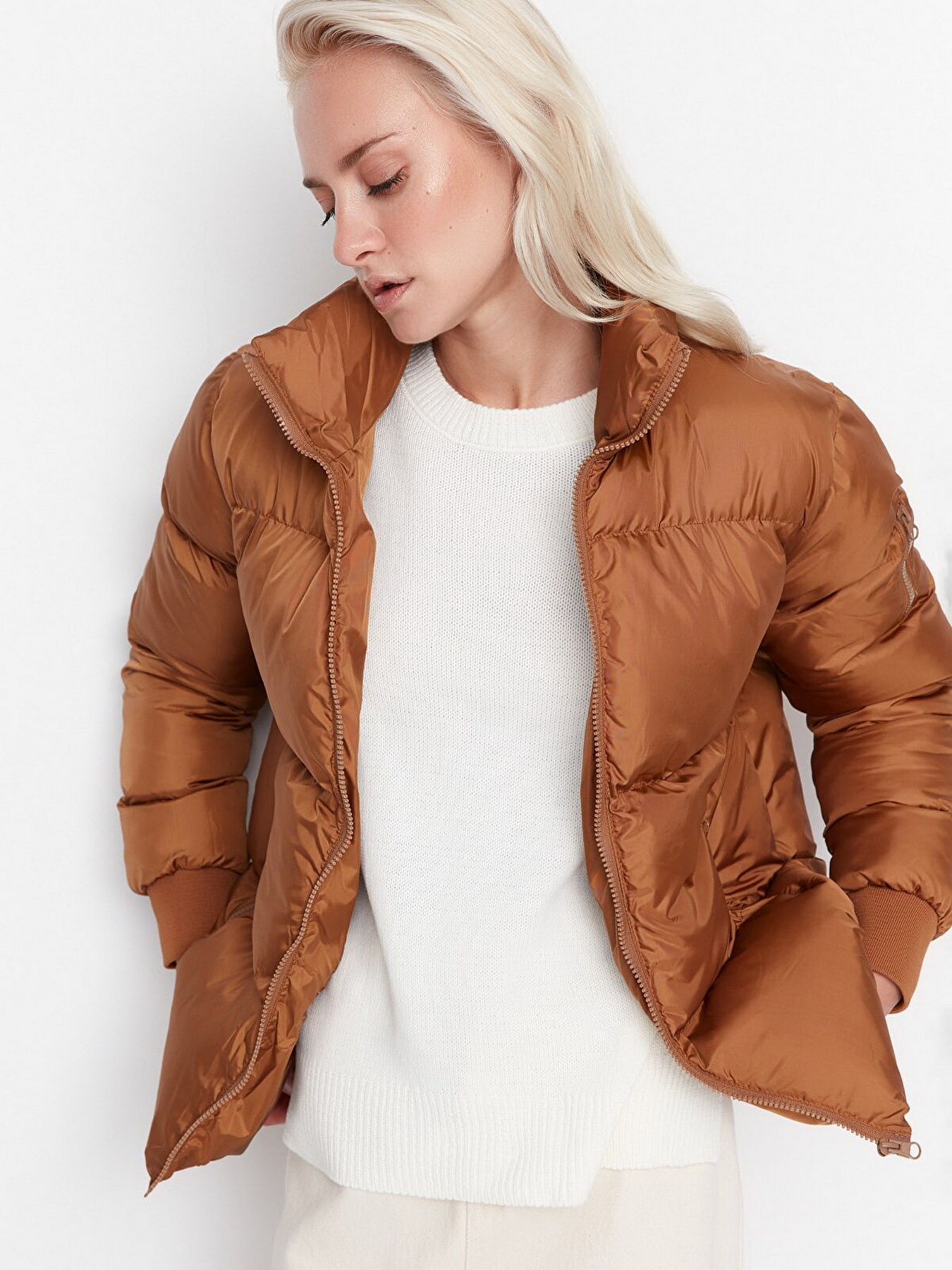Демісезонна куртка Trendyol модель TWOAW23MO00248/Kahverengi Фото