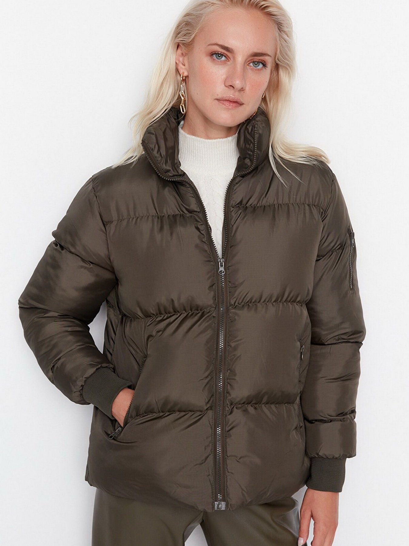 Демісезонна куртка Trendyol модель TWOAW23MO00248/Acik Haki Фото