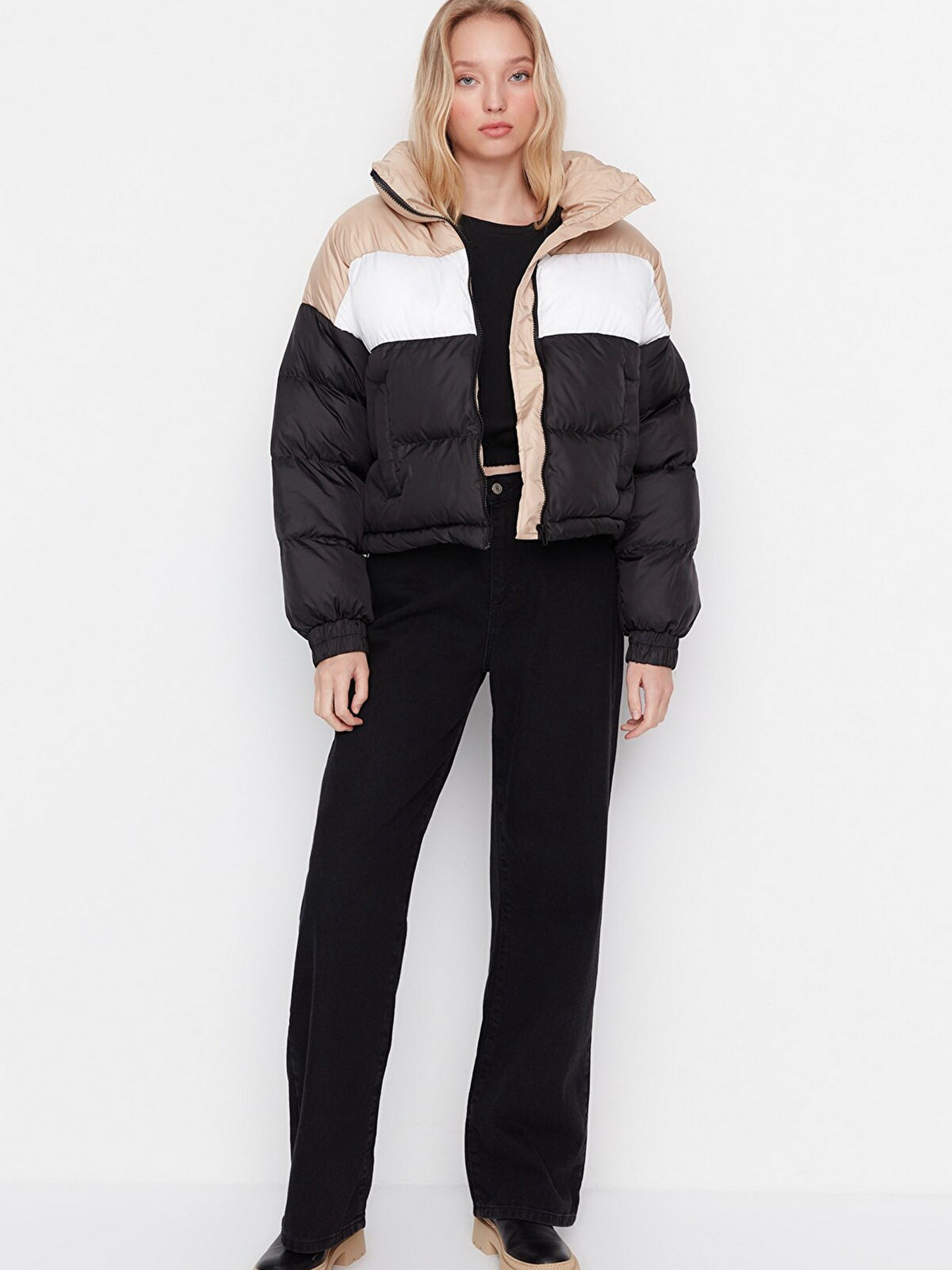 Демісезонна куртка Trendyol модель TWOAW23MO00245/Cok Renkli Фото