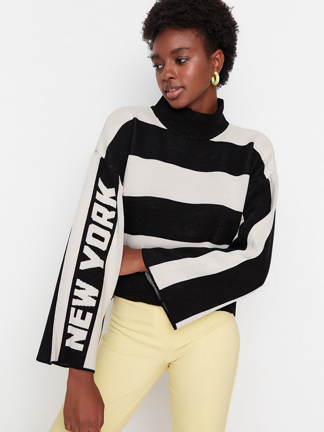 Джемпер Trendyol модель TWOAW23KZ01463/Siyah Джемпер Trendyol модель TWOAW23KZ01463/Siyah Фото