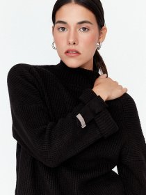 Джемпер Trendyol модель TWOAW23KZ01390/Siyah Фото