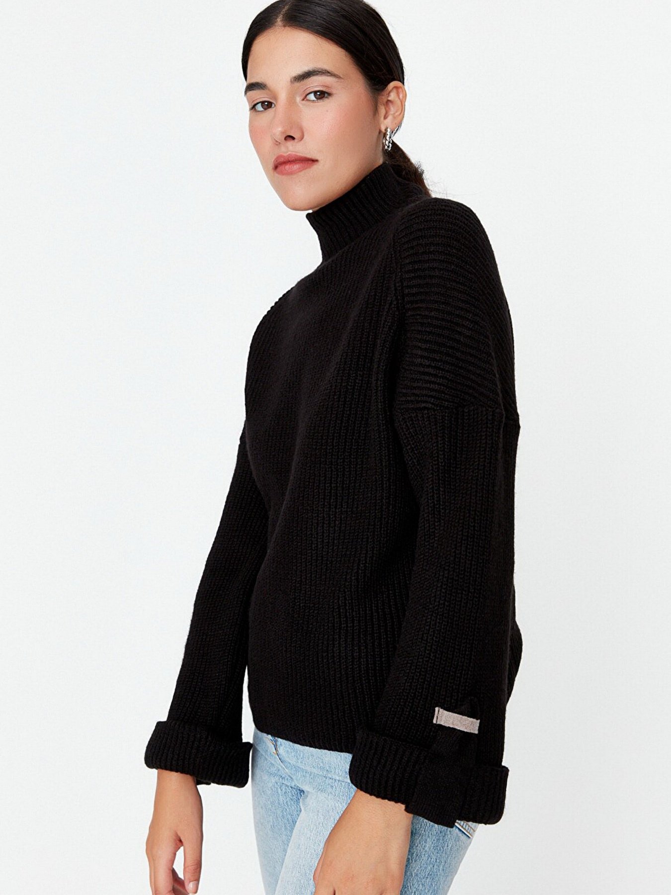 Джемпер Trendyol модель TWOAW23KZ01390/Siyah Джемпер Trendyol модель TWOAW23KZ01390/Siyah Фото