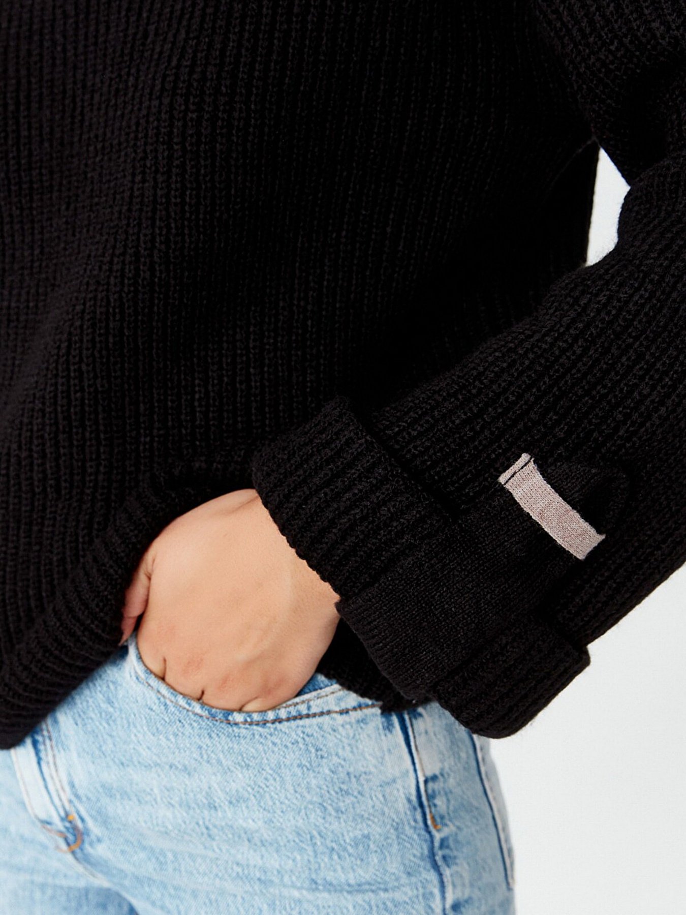 Джемпер Trendyol модель TWOAW23KZ01390/Siyah Джемпер Trendyol модель TWOAW23KZ01390/Siyah Фото