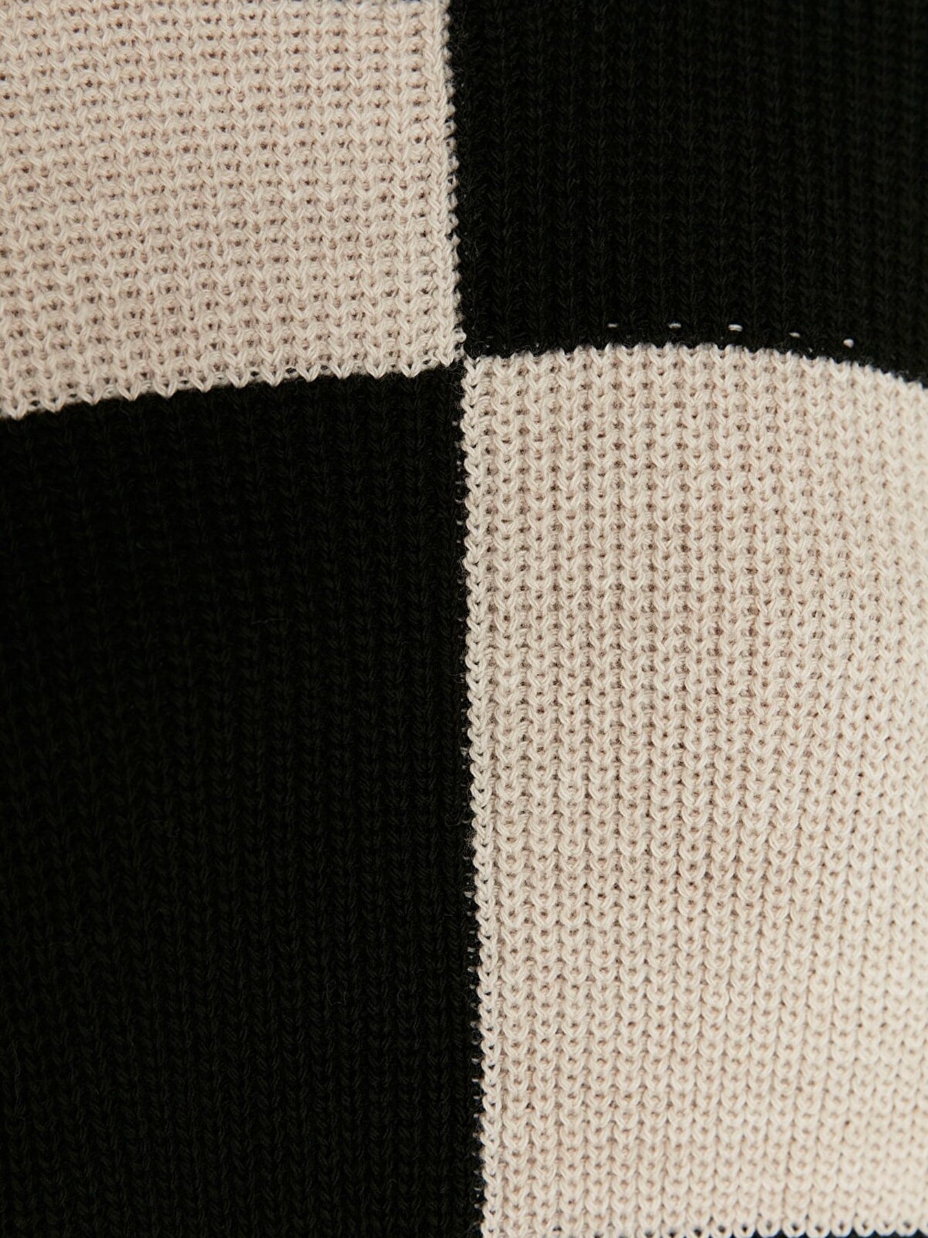 Джемпер Trendyol модель TCTAW23KZ00004/Siyah Фото