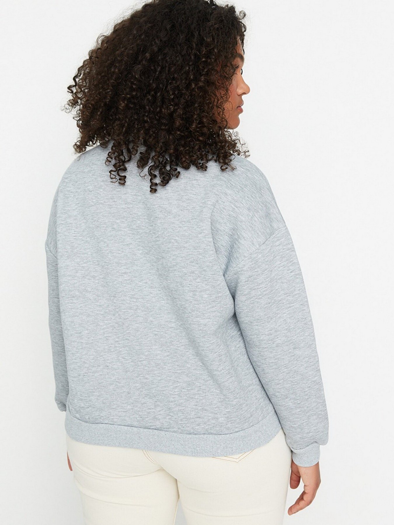 Свитшот Trendyol модель TBBAW23AO00000/Gri Фото