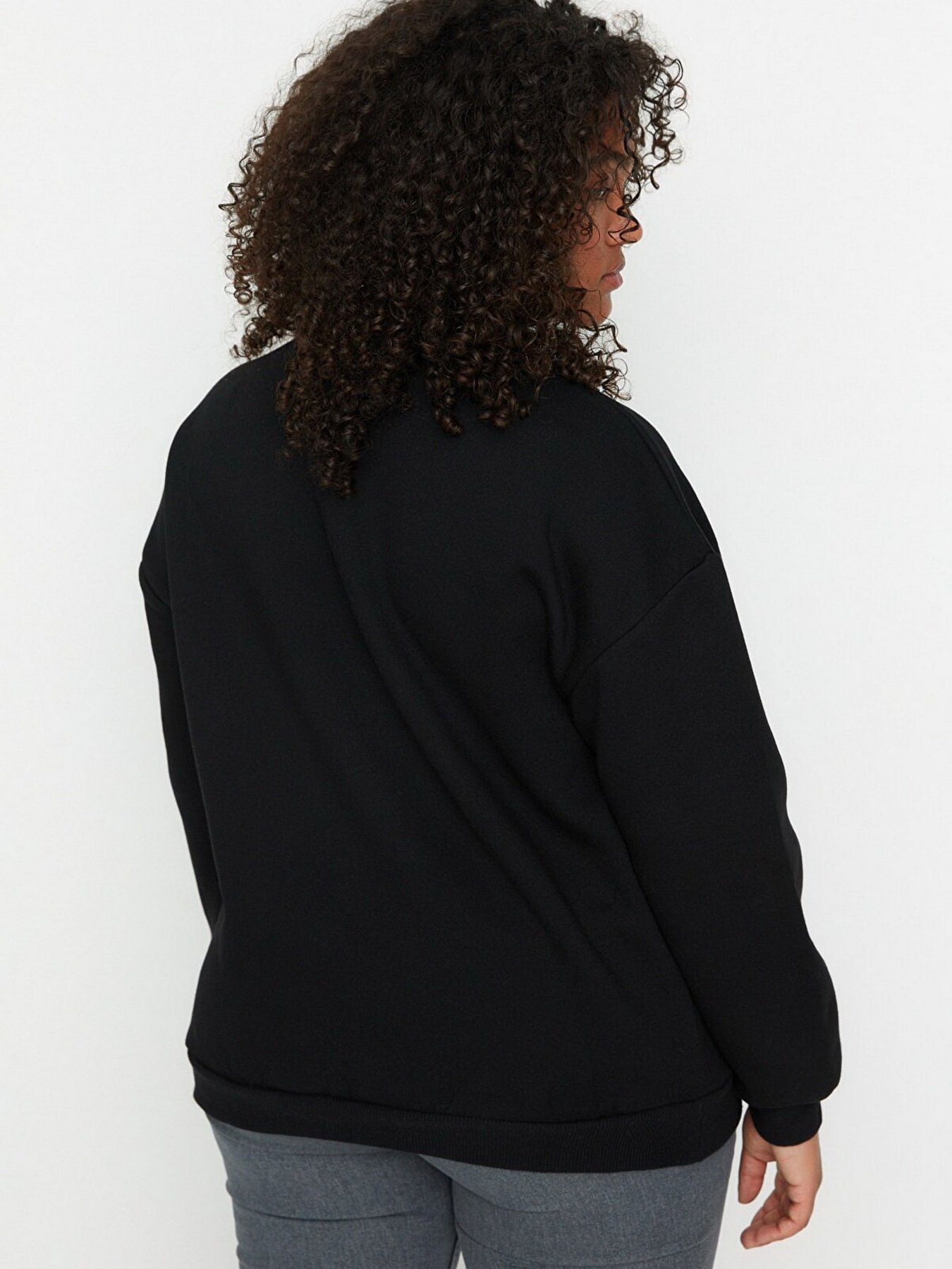 Свитшот Trendyol модель TBBAW23AO00004/Siyah Фото