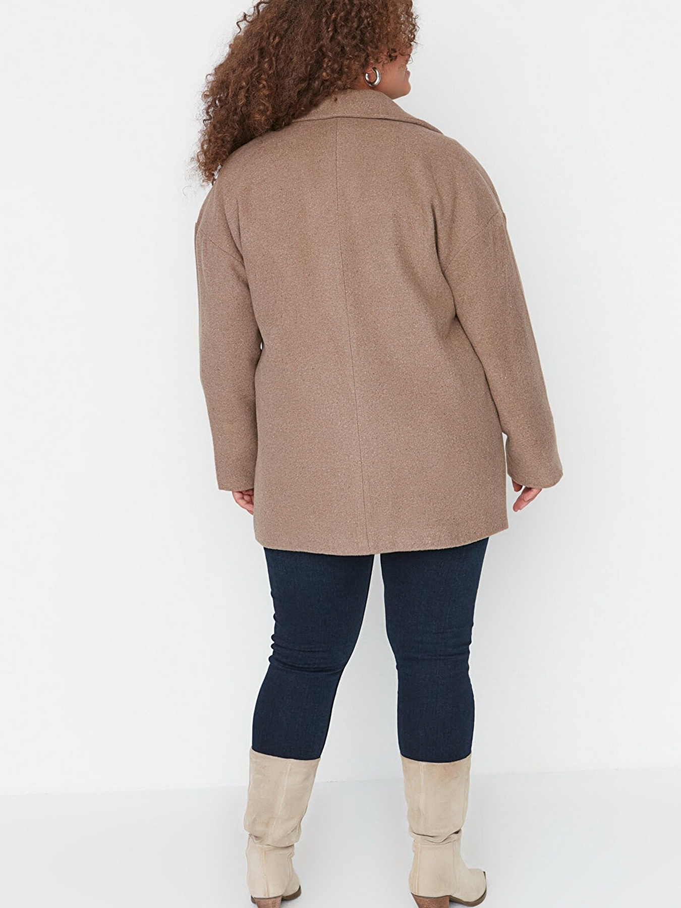 Пальто Trendyol модель TBBAW23KB00007/Vizon Фото