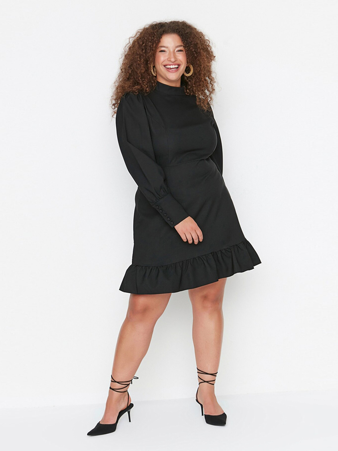 Сукня міні Trendyol модель TBBAW23AH00038/Siyah Фото