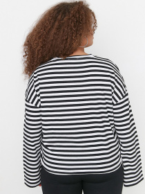 Лонгслив Trendyol модель TBBAW23BF00000/Beyaz Фото