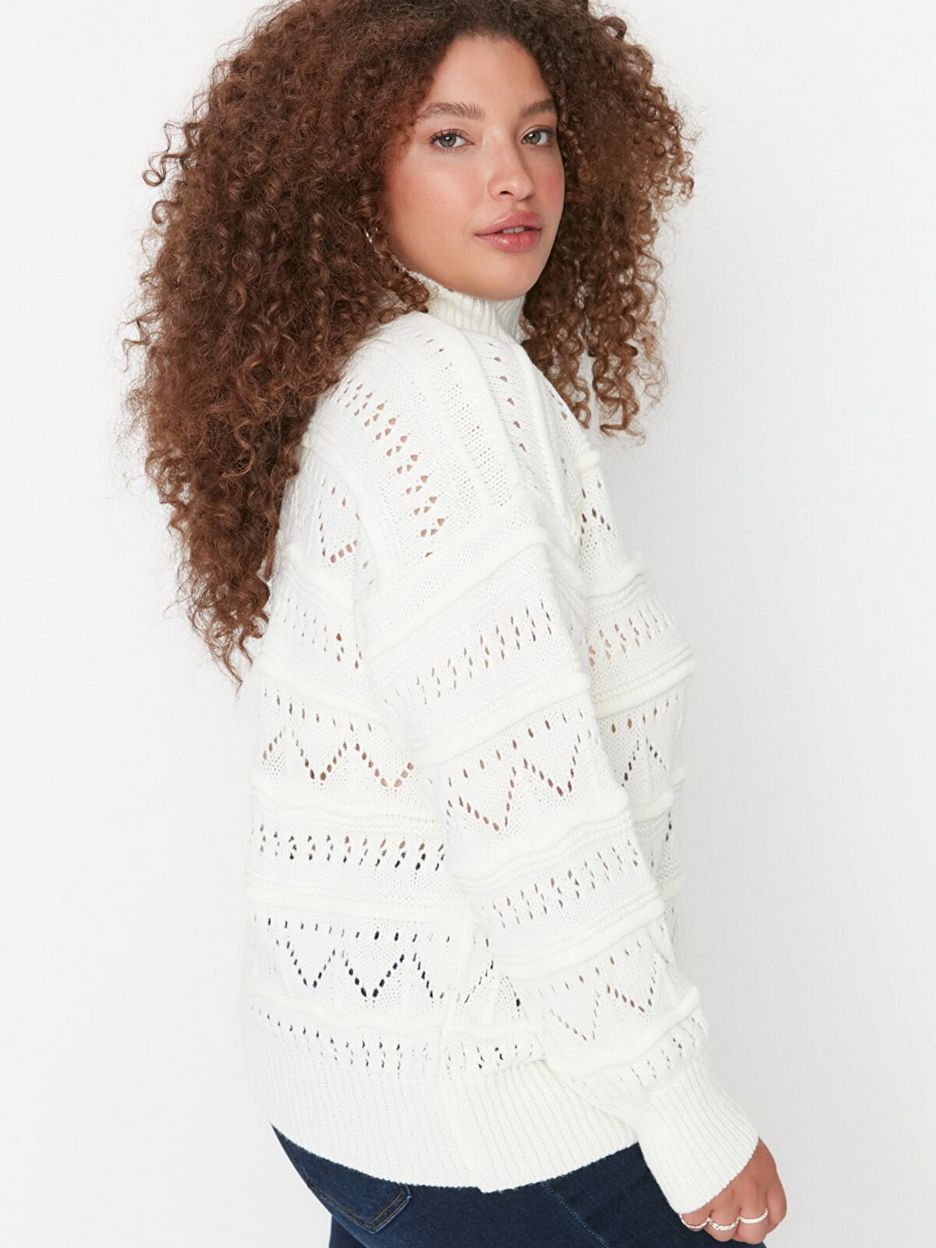 Джемпер Trendyol модель TBBAW23AN00070/Ekru Фото