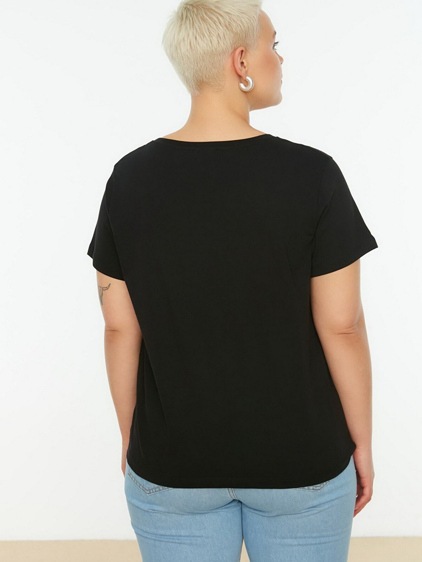 Футболка Trendyol модель TBBSS22BF0035/Siyah Фото