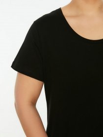 Футболка Trendyol модель TBBSS22BF0035/Siyah Фото