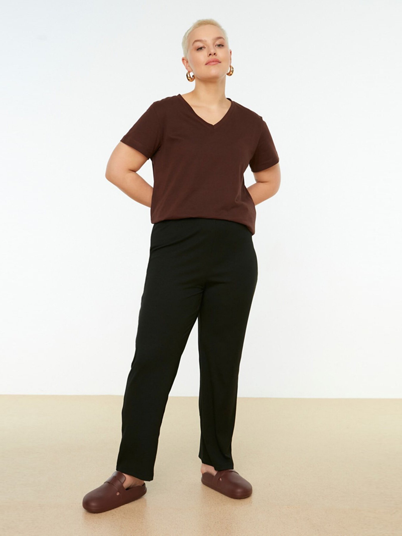 Штани класичні Trendyol модель TBBSS22PL0362/Siyah Фото