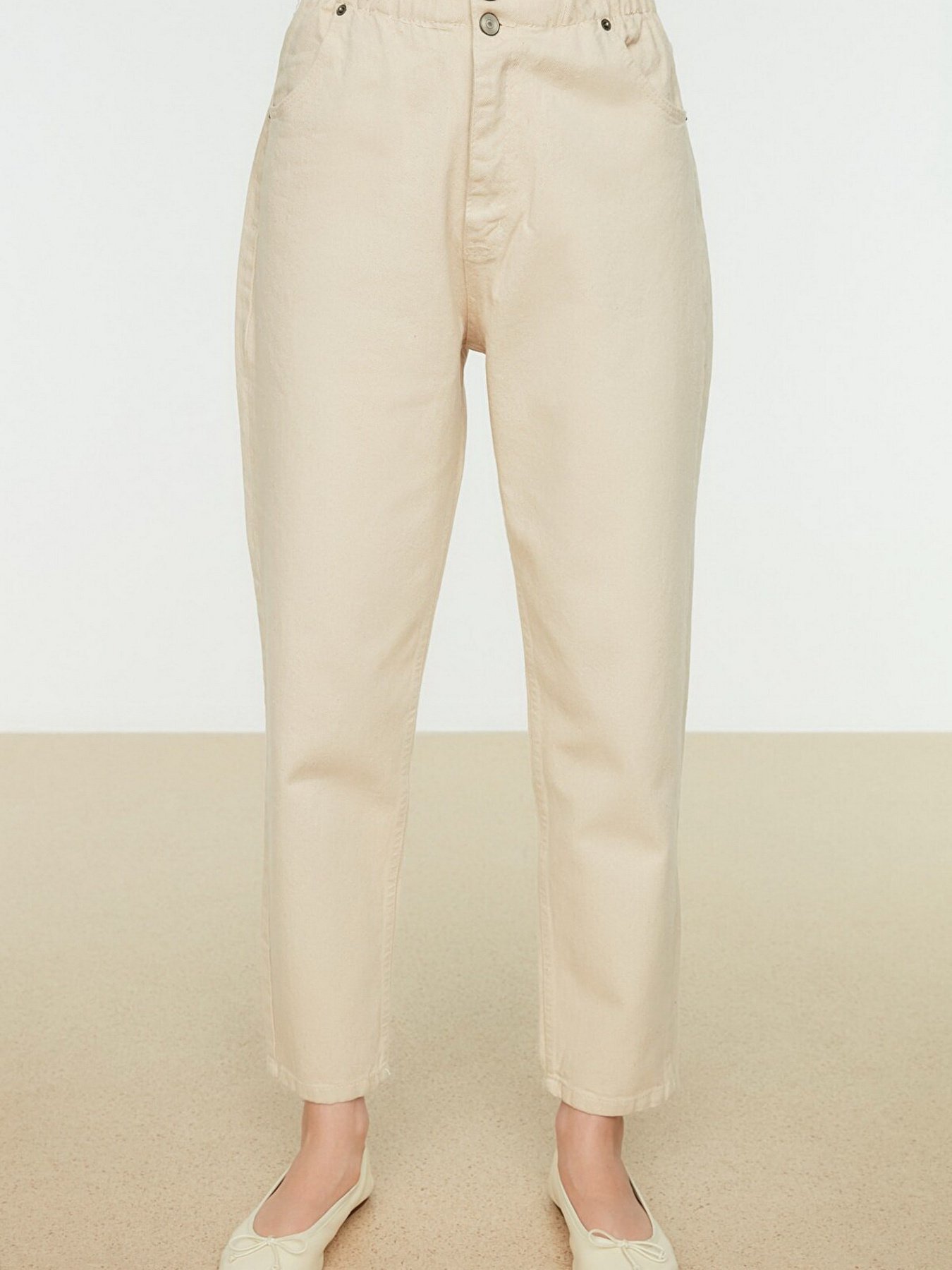 Джинси мом Trendyol модель TCTSS21JE0603/Ekru Фото