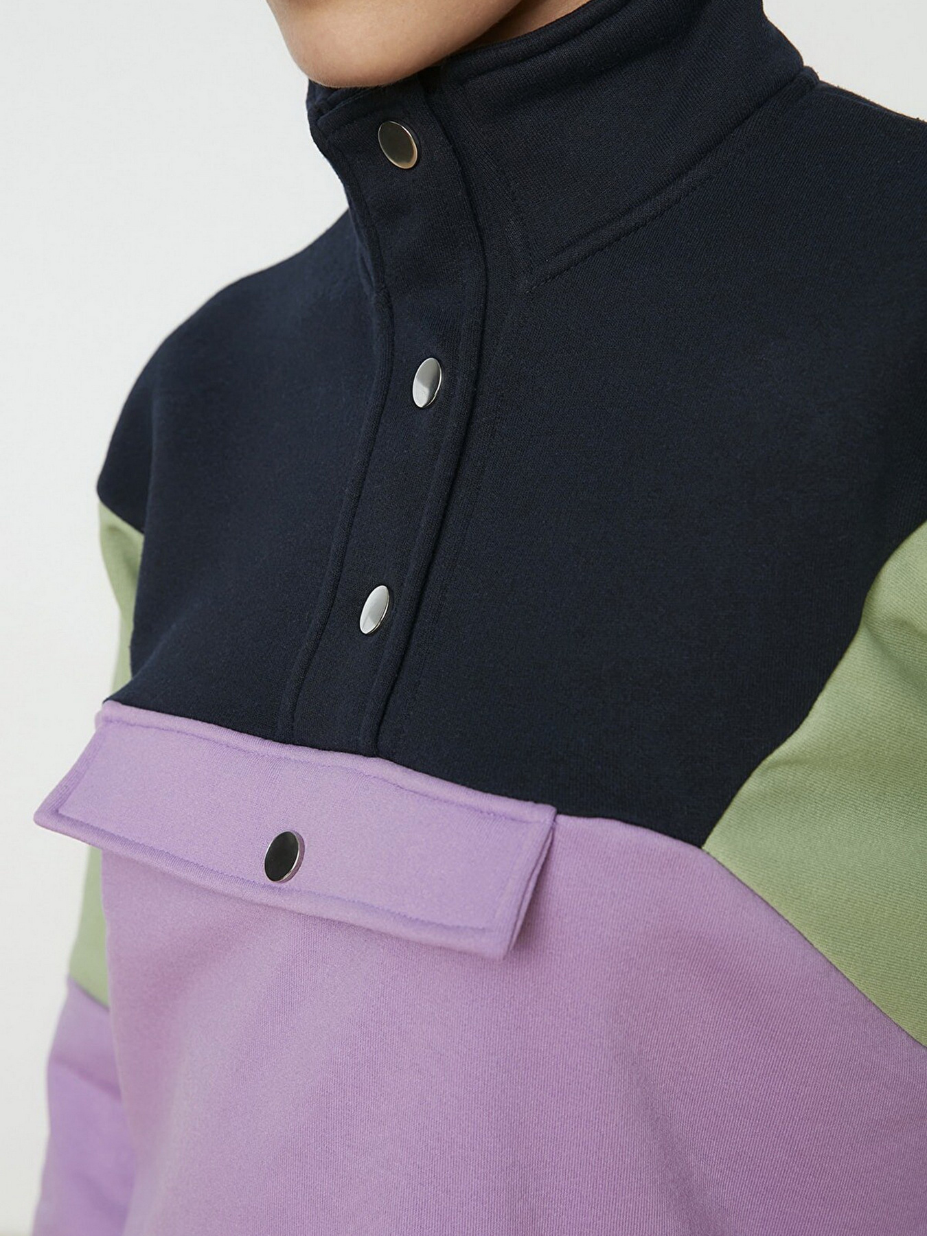 Спортивная кофта Trendyol модель TWOAW22SW1790/Cok Renkli Фото