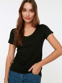 Футболка Trendyol модель TWOSS20TS0131/Siyah Фото