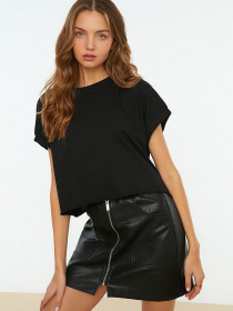 Футболка Trendyol модель TWOSS20TS1257/Siyah Фото