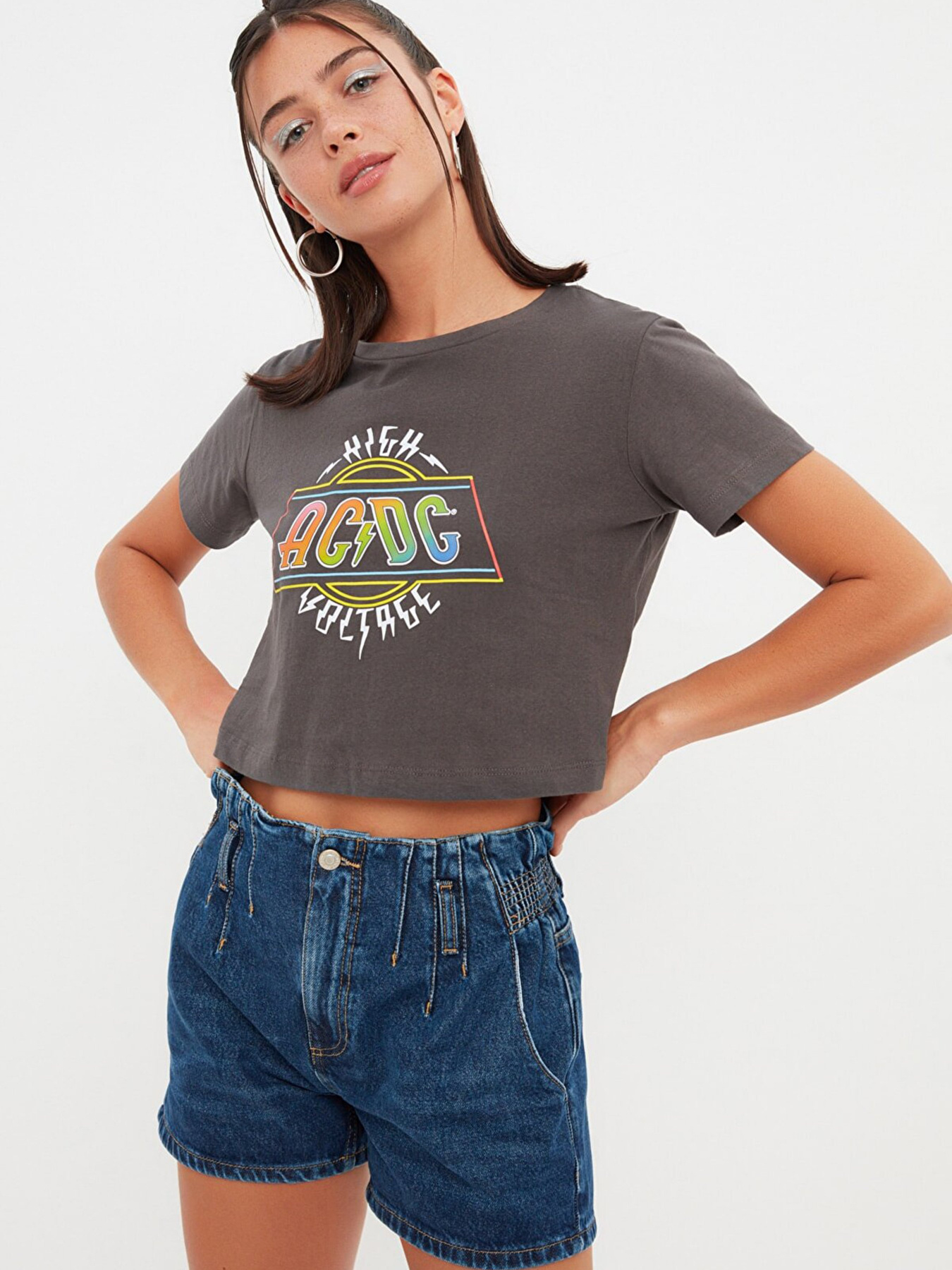 Футболка Trendyol модель TWOSS22TS0038/Antrasit Фото