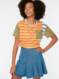 Футболка Trendyol модель TWOSS22TS0895/Cok Renkli Фото