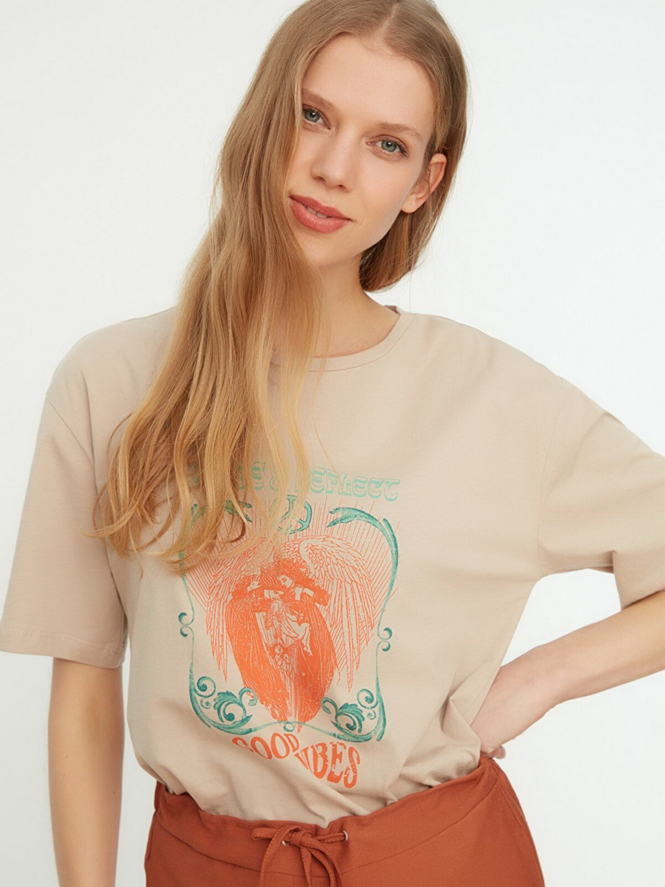 Футболка Trendyol модель TWOSS22TS0997/Bej Фото