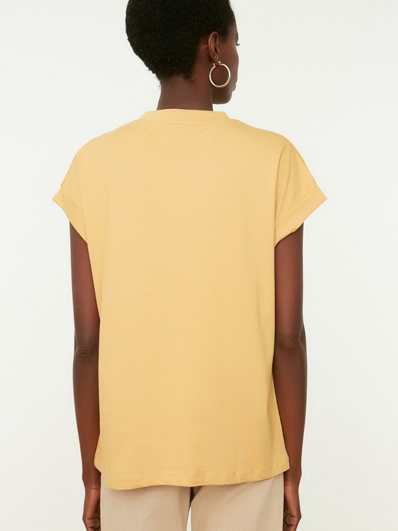 Футболка Trendyol модель TWOSS22TS1291/Camel Фото