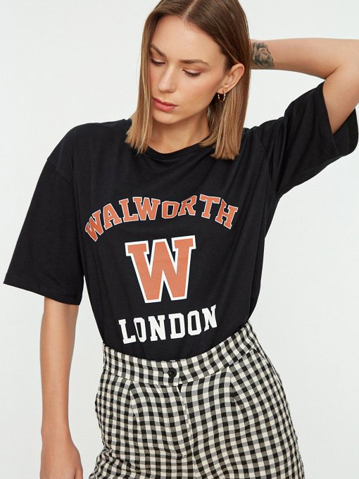 Футболка Trendyol модель TWOSS22TS1299/Siyah Фото