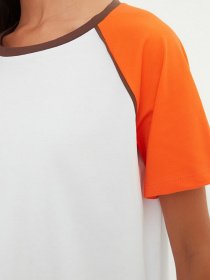 Футболка Trendyol модель TWOSS22TS1359/Turuncu Фото