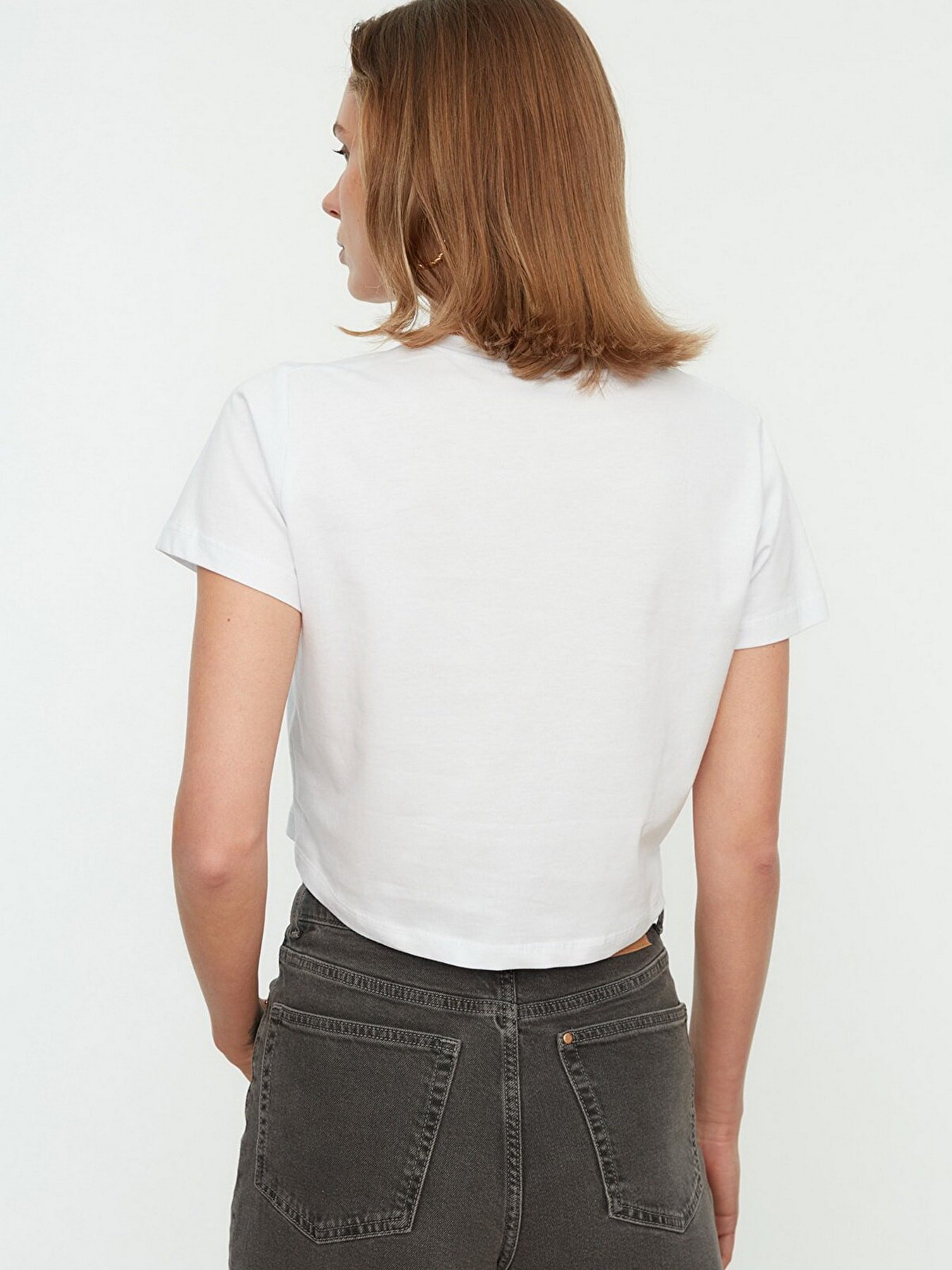 Футболка Trendyol модель TWOSS22TS1368/Beyaz Фото