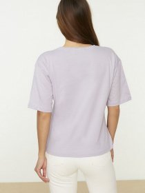 Футболка Trendyol модель TWOSS22TS1518/Lila Фото