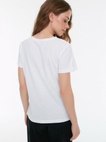 Футболка Trendyol модель TWOSS22TS1636/Beyaz Фото