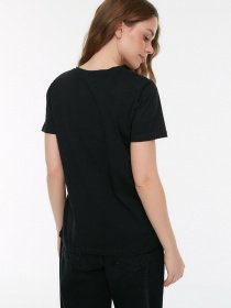 Футболка Trendyol модель TWOSS22TS1642/Siyah Фото