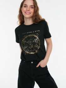 Футболка Trendyol модель TWOSS22TS1642/Siyah Фото