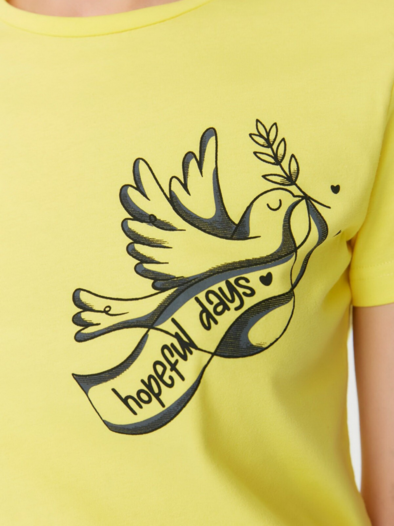 Футболка Trendyol модель TWOSS22TS1643/Sari Фото