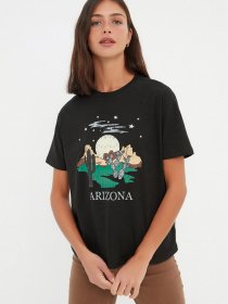 Футболка Trendyol модель TWOSS22TS1801/Siyah Футболка Trendyol модель TWOSS22TS1801/Siyah Фото