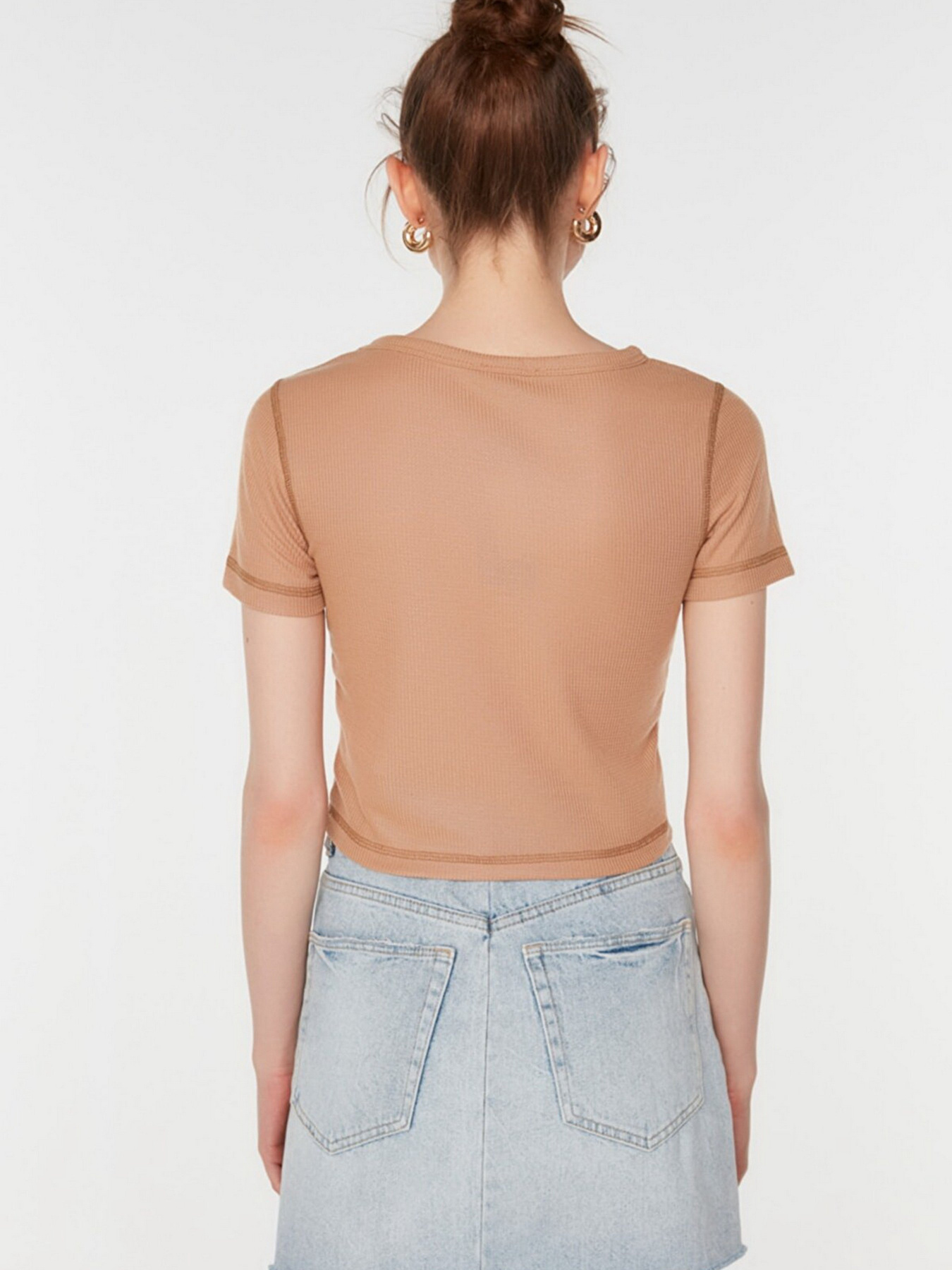 Футболка Trendyol модель TWOSS22TS1804/Camel Фото