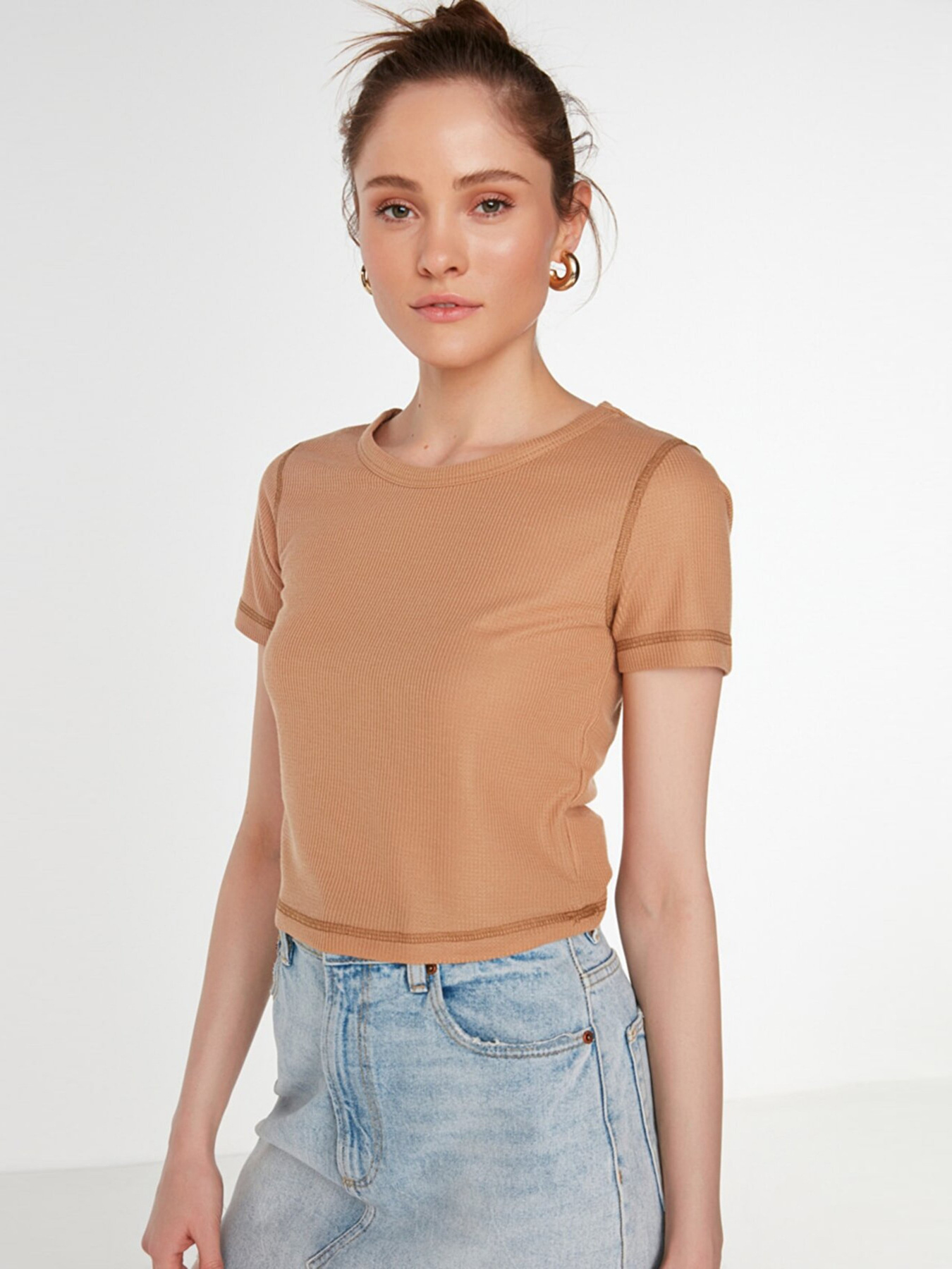 Футболка Trendyol модель TWOSS22TS1804/Camel Фото