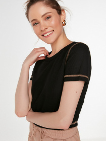 Футболка Trendyol модель TWOSS22TS1804/Siyah Фото