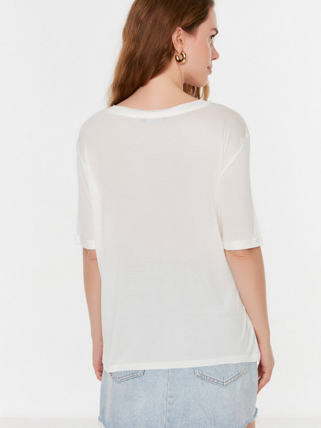 Футболка Trendyol модель TWOSS22TS1805/Ekru Фото