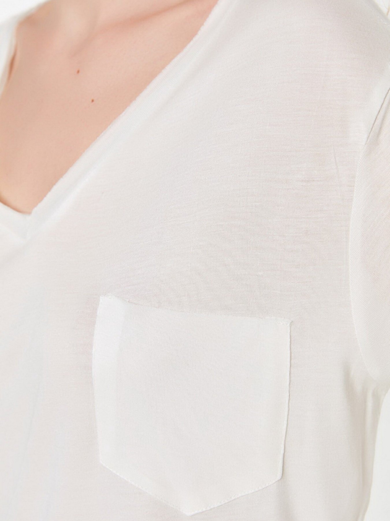 Футболка Trendyol модель TWOSS22TS1805/Ekru Фото