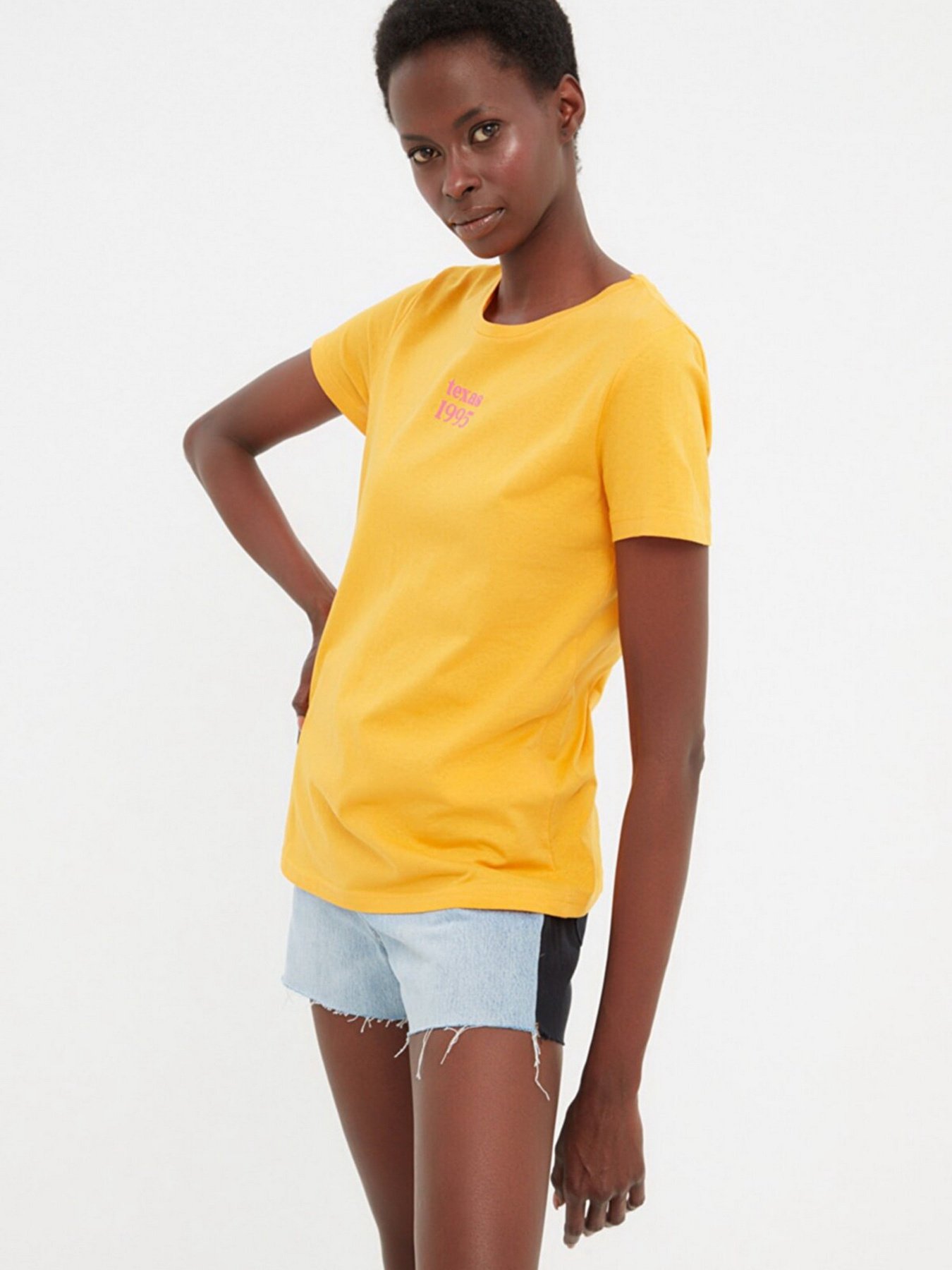 Футболка Trendyol модель TWOSS22TS1987/Turuncu Фото