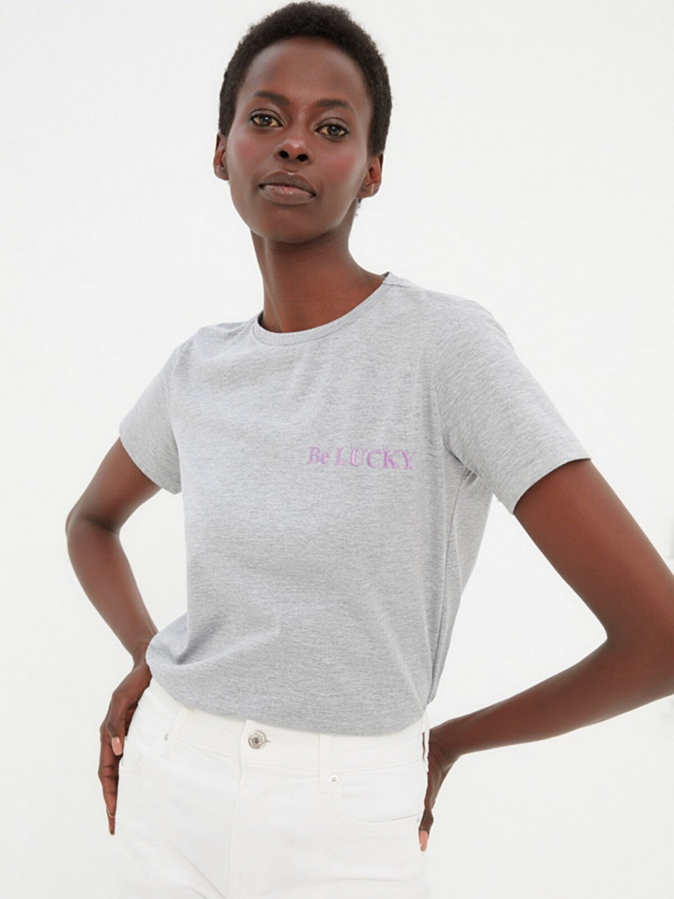 Футболка Trendyol модель TWOSS22TS2106/Gri Футболка Trendyol модель TWOSS22TS2106/Gri Фото