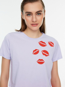 Футболка Trendyol модель TWOSS22TS2312/Lila Фото