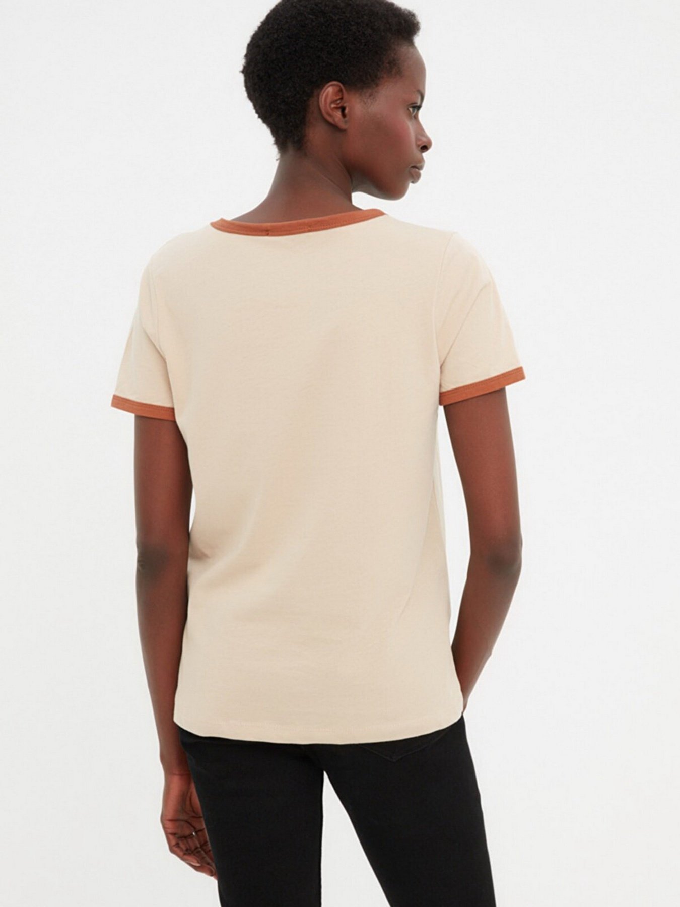 Футболка Trendyol модель TWOSS22TS2361/Tas Фото